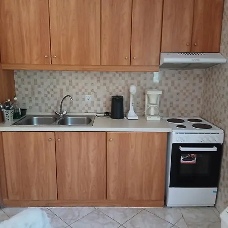 Nikoletta *